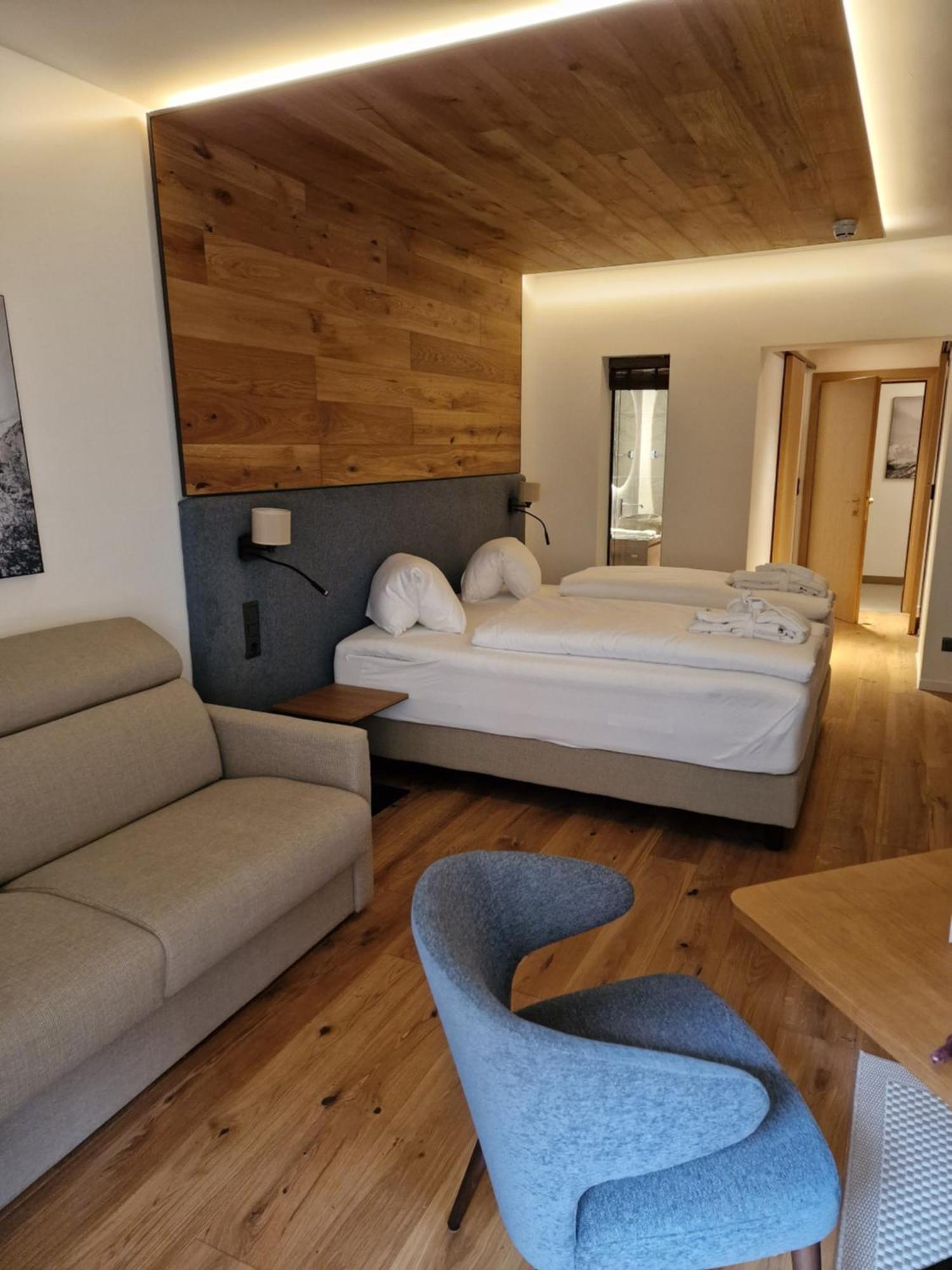 Hotel Kaerntnerhof Heiligenblut Bagian luar foto